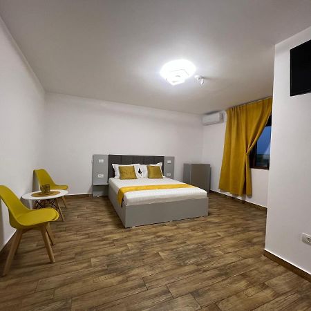 Vila Adelis Vama Veche Exterior photo