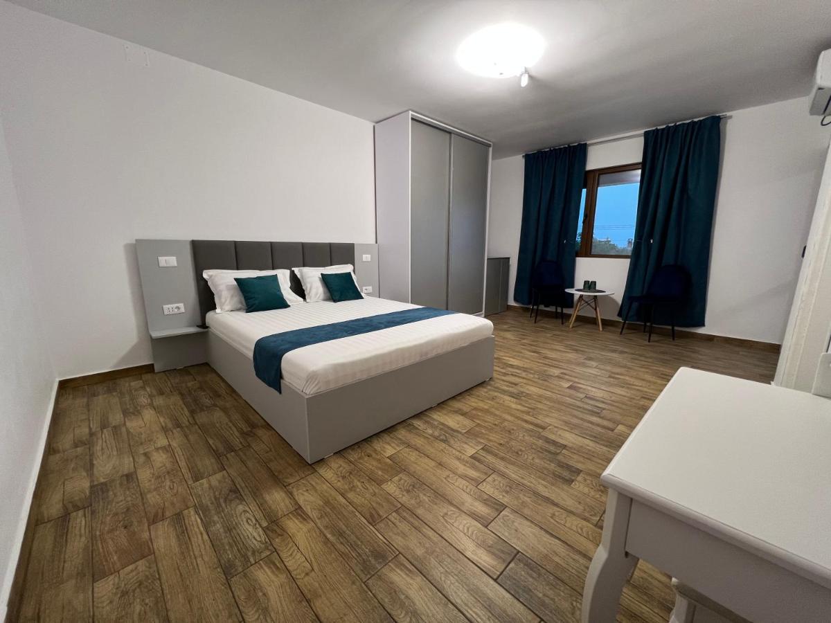 Vila Adelis Vama Veche Exterior photo
