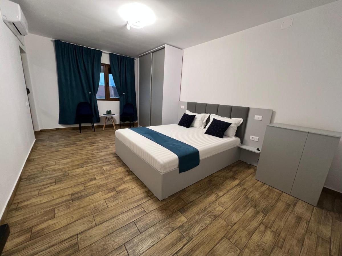 Vila Adelis Vama Veche Exterior photo